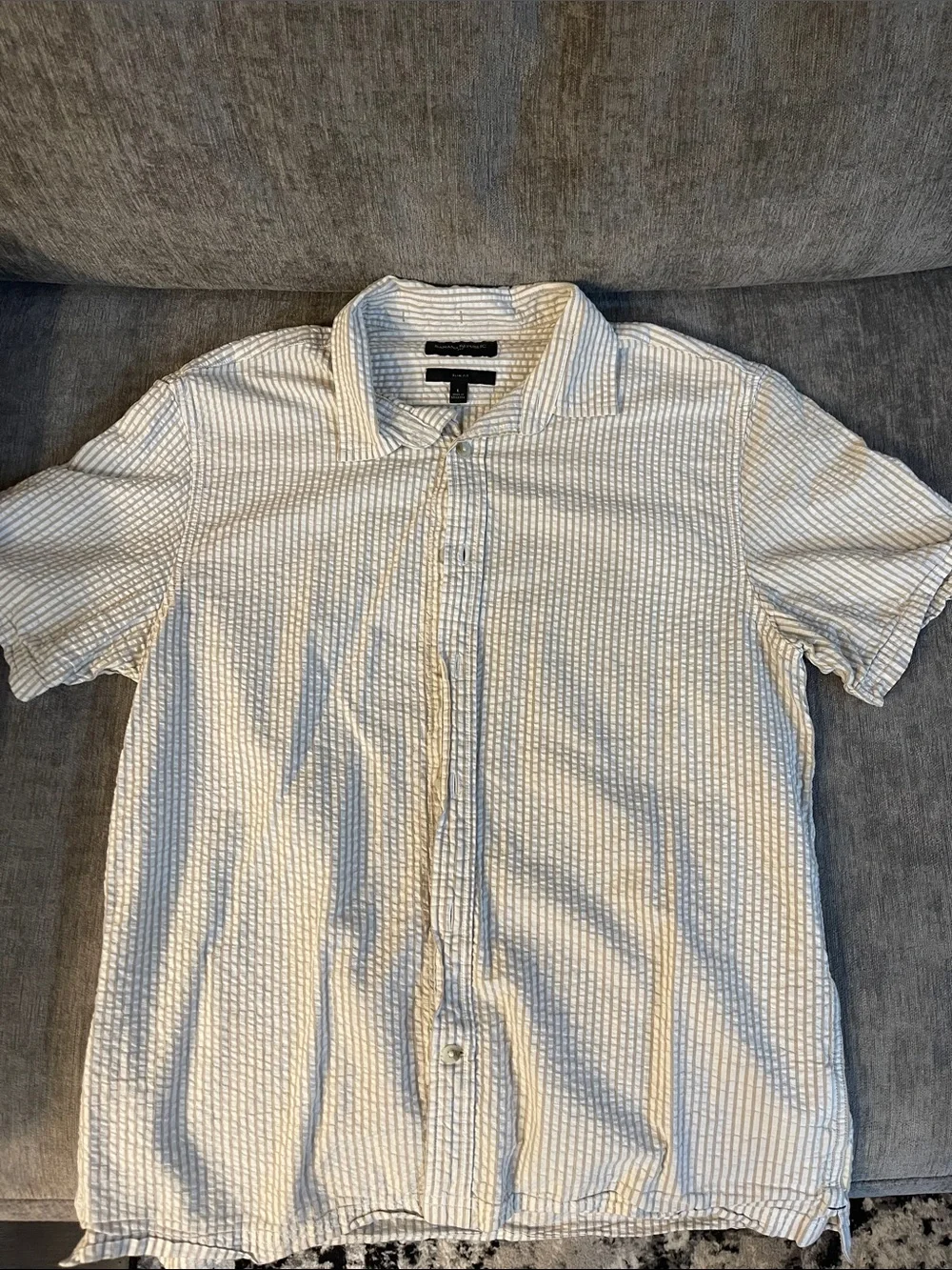 Banana Republic White and Light Brown Seersucker Short-Sleeve Button-Up Shirt